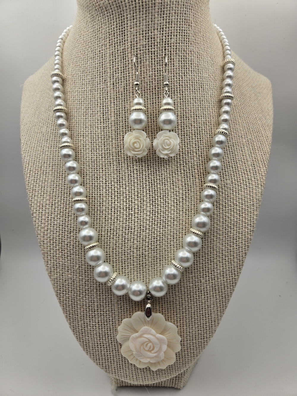 Elegant Glass Pearl Necklace & Rose Earrings Set - Shell Pendant